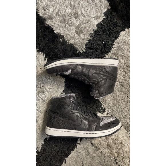 Jordan Retro 1 BHM 2015 Brand new No box Size 8 - Picture 1 of 5